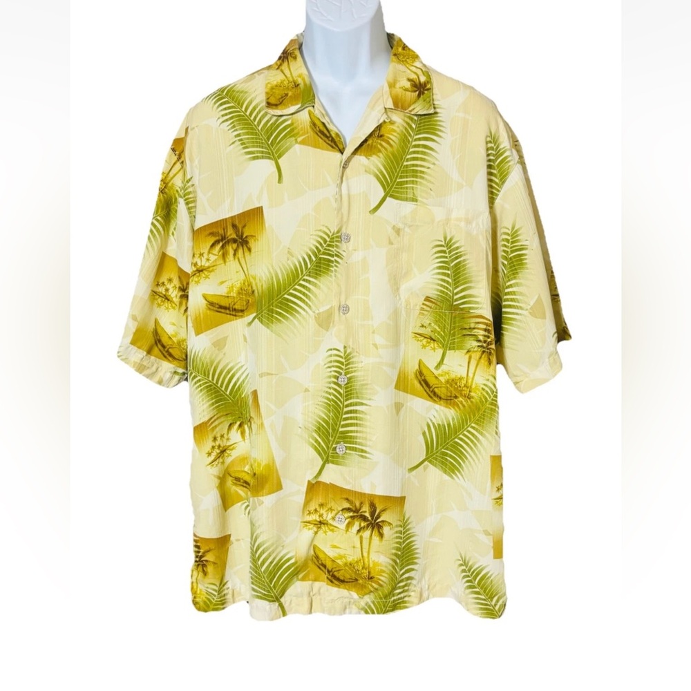 Tommy Bahama Men’s Large Floral Silk Hawaiian Button Up Short Sleeve Camp Shirt